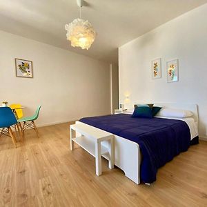 Mondello Beach Rooms - By The Sea